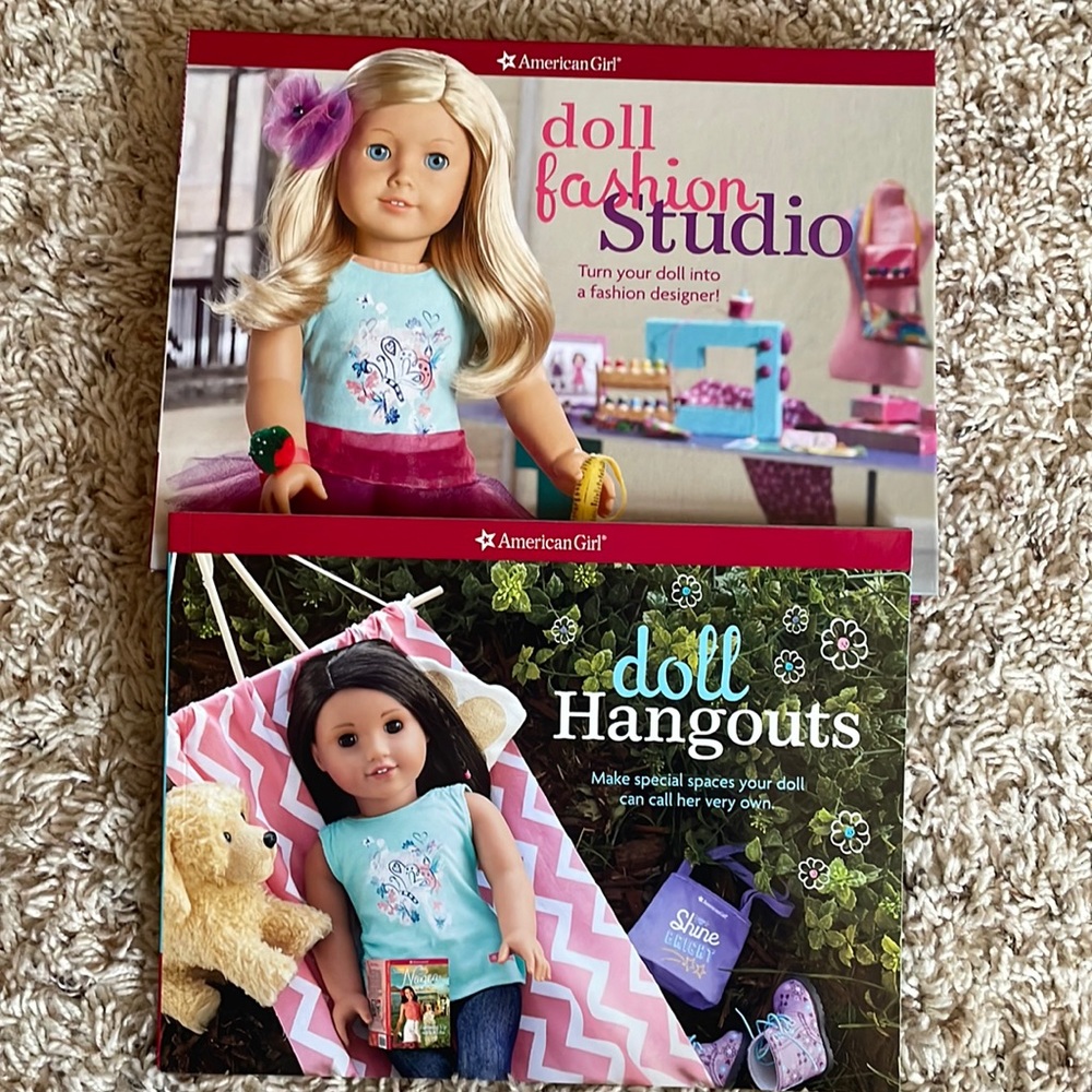 American Girl Doll Fashion Studio & Doll Hangouts Book